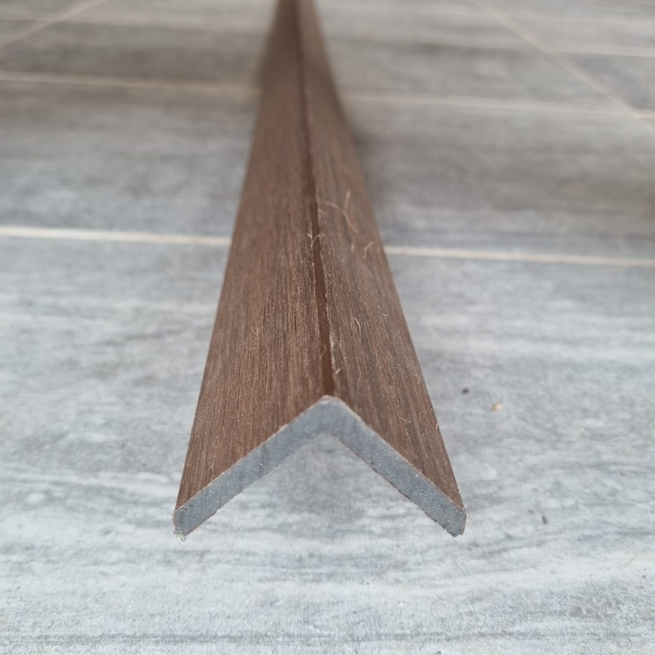 PERFIL IPE EXTERIOR 45*45*2900