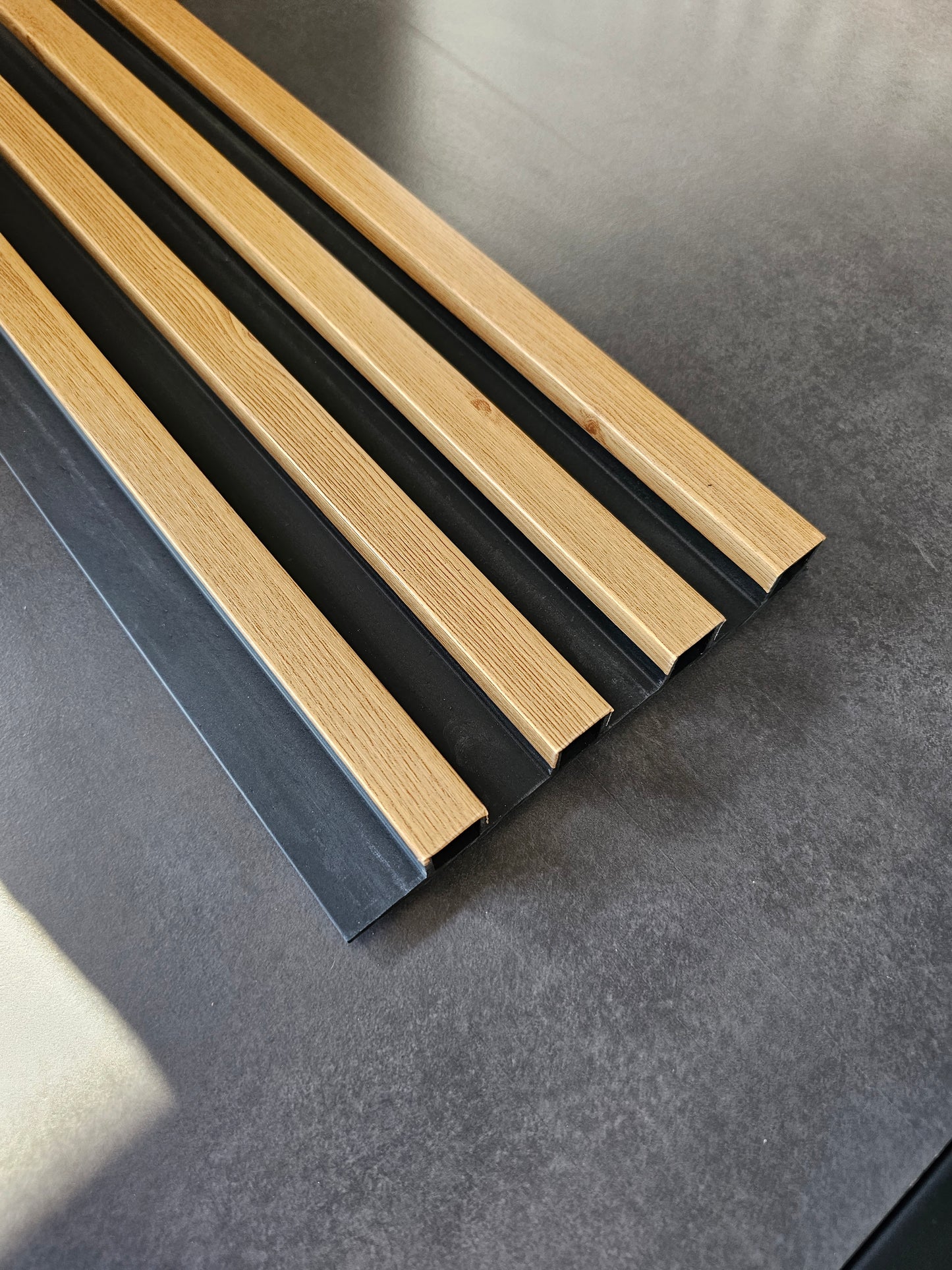 PANEL DECORATIVO IR-040 FN 2500