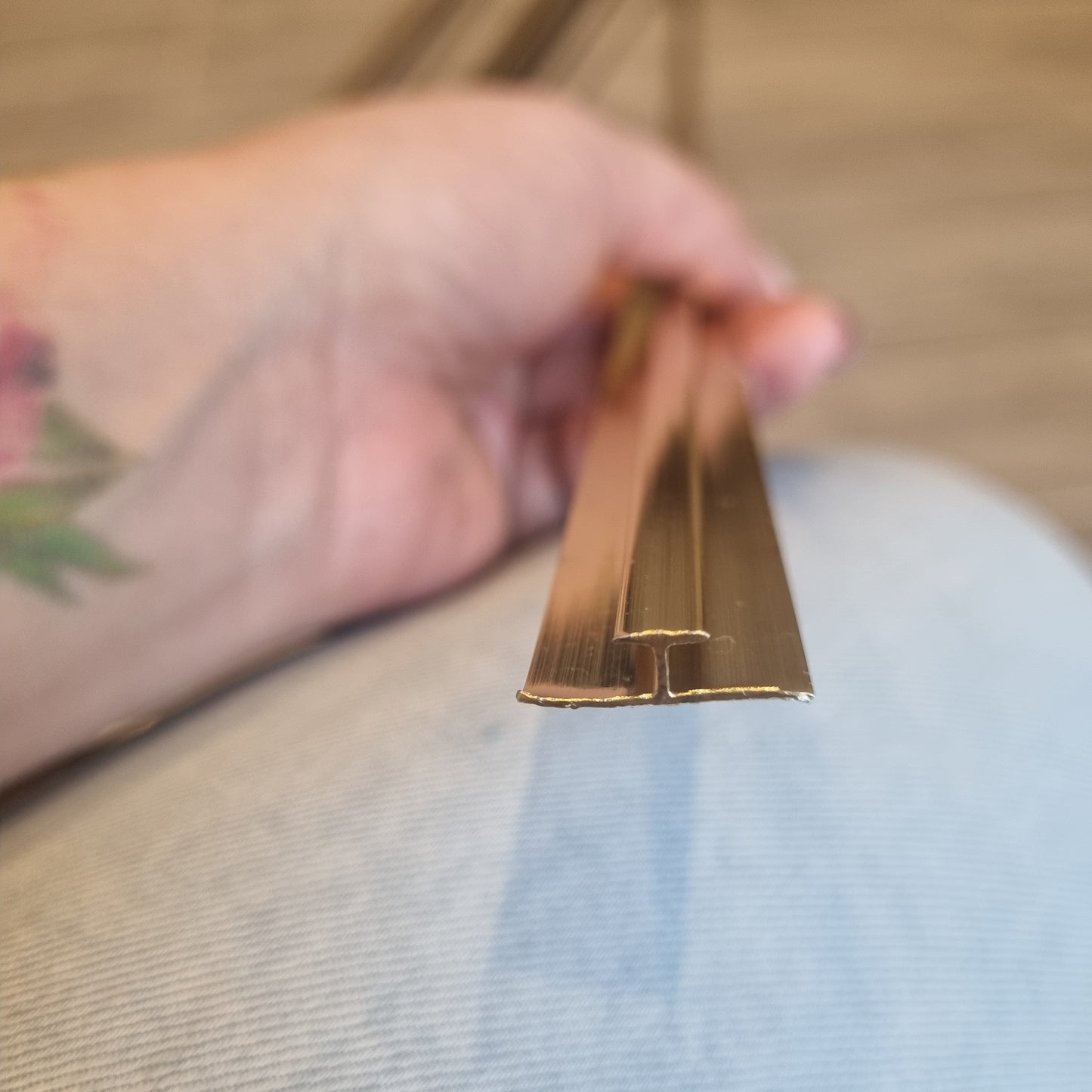 PERFIL UNION UV 3 MM DORADO