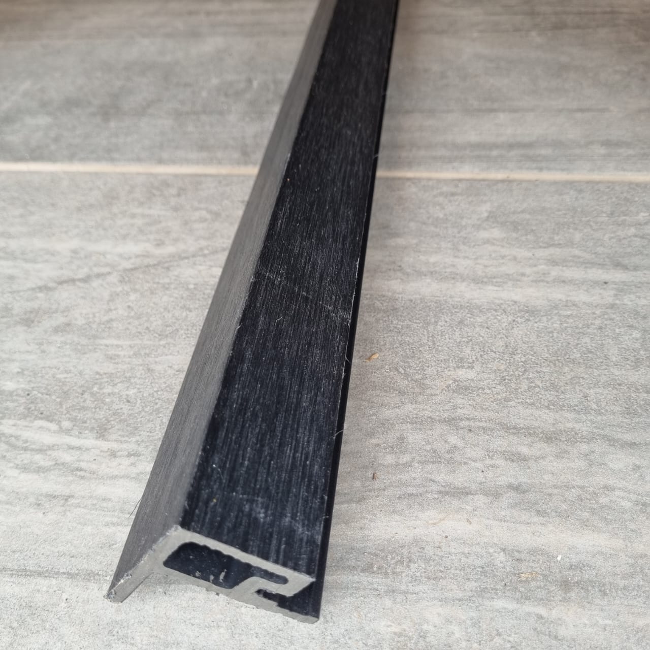 PERFIL TERMINACION CHARCOAL EXTERIOR 50*55*2900