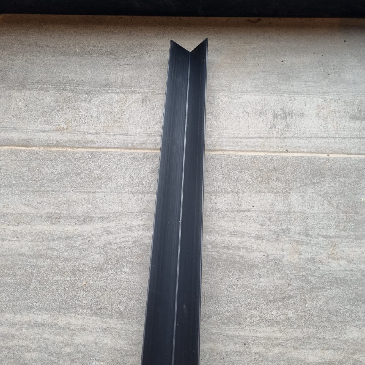 PERFIL CHARCOAL EXTERIOR 45*45*2900