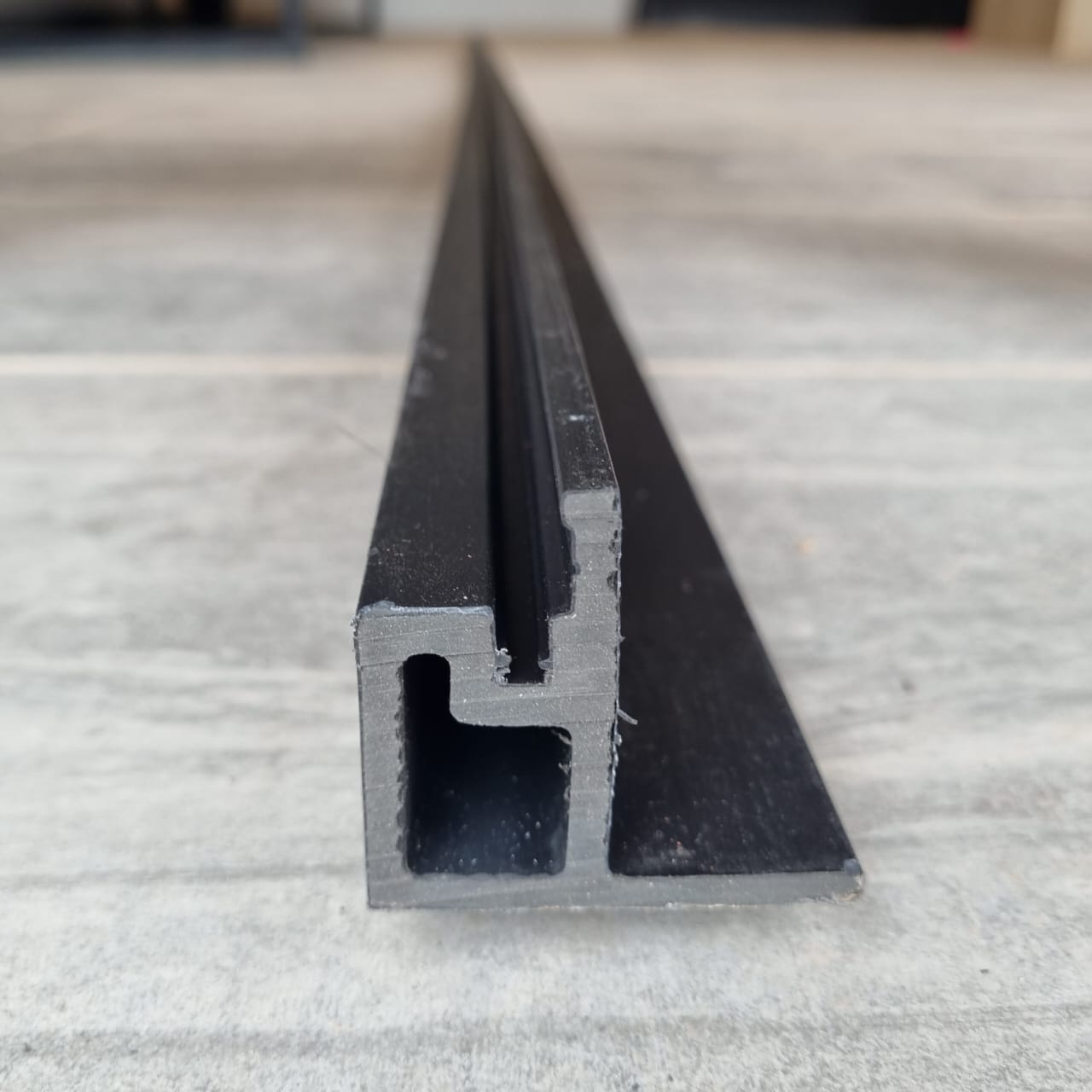 PERFIL TERMINACION CHARCOAL EXTERIOR 50*55*2900