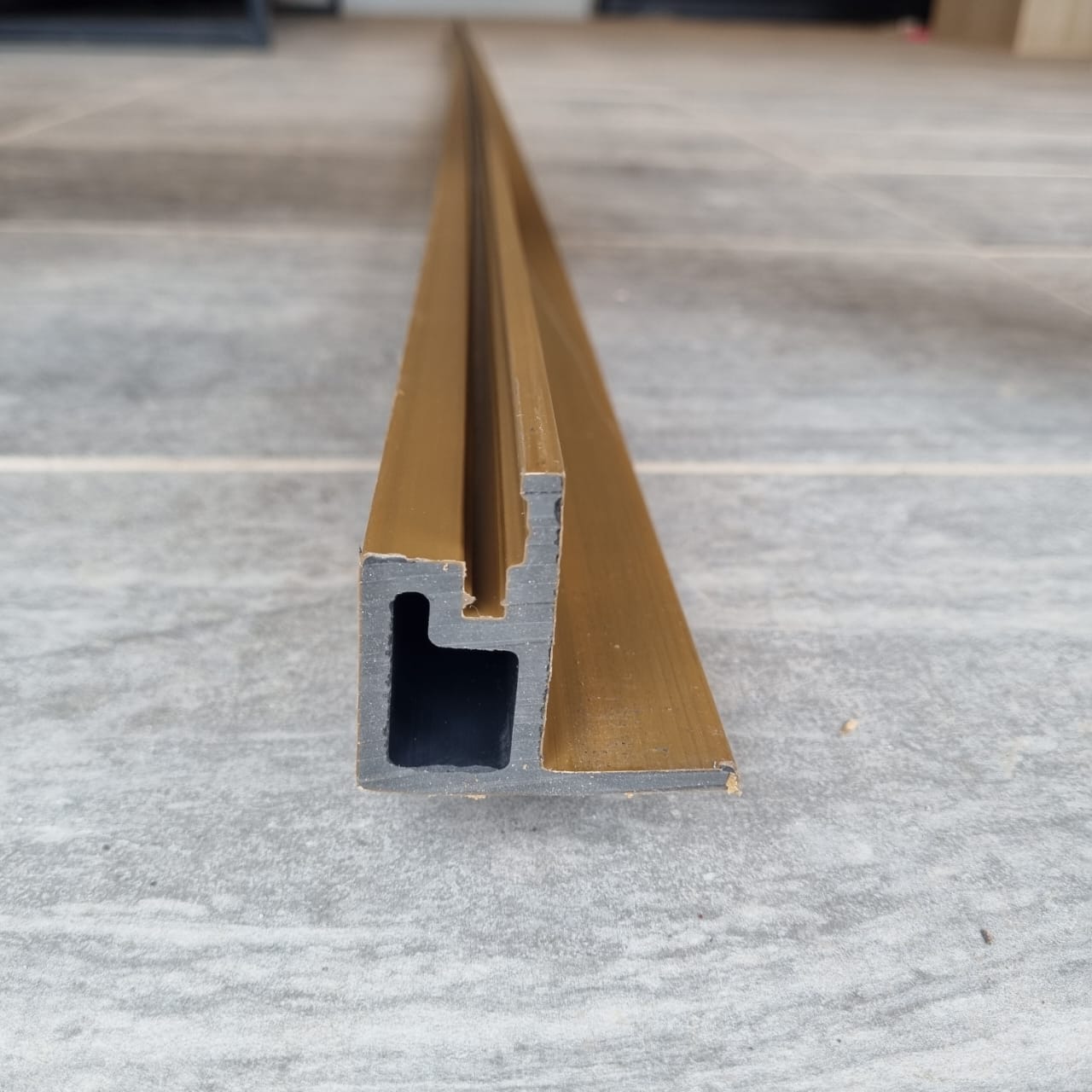 PERFIL TERMINACION TEAK EXTERIOR 50*55*2900